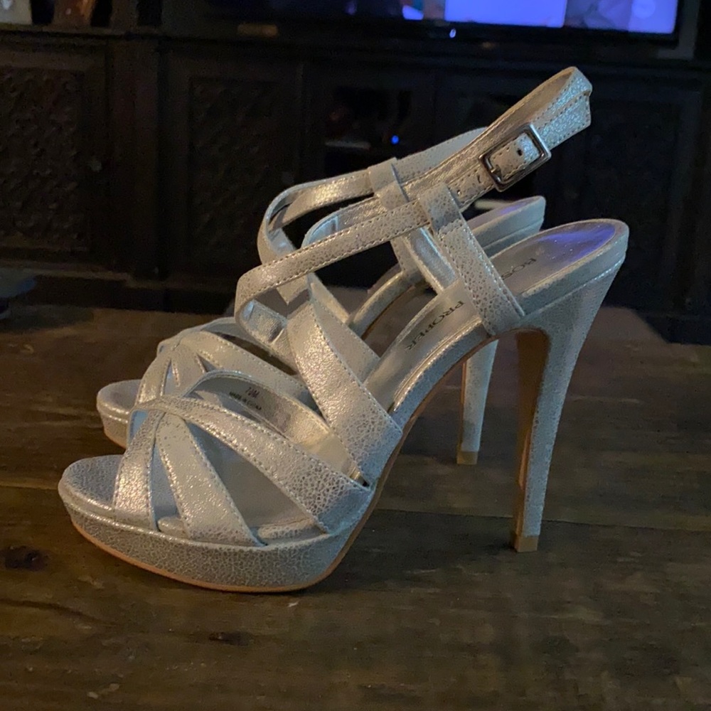 Boston Proper Heels